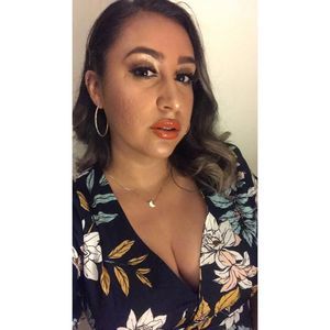 Meet your Posher, Arcelia